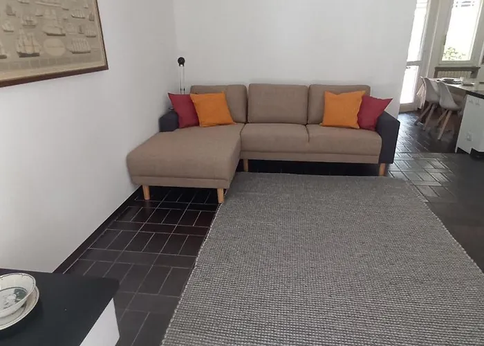 펜션 I Cigni Holidays 아로나